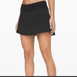 Lululemon black pace rival skirt size 6